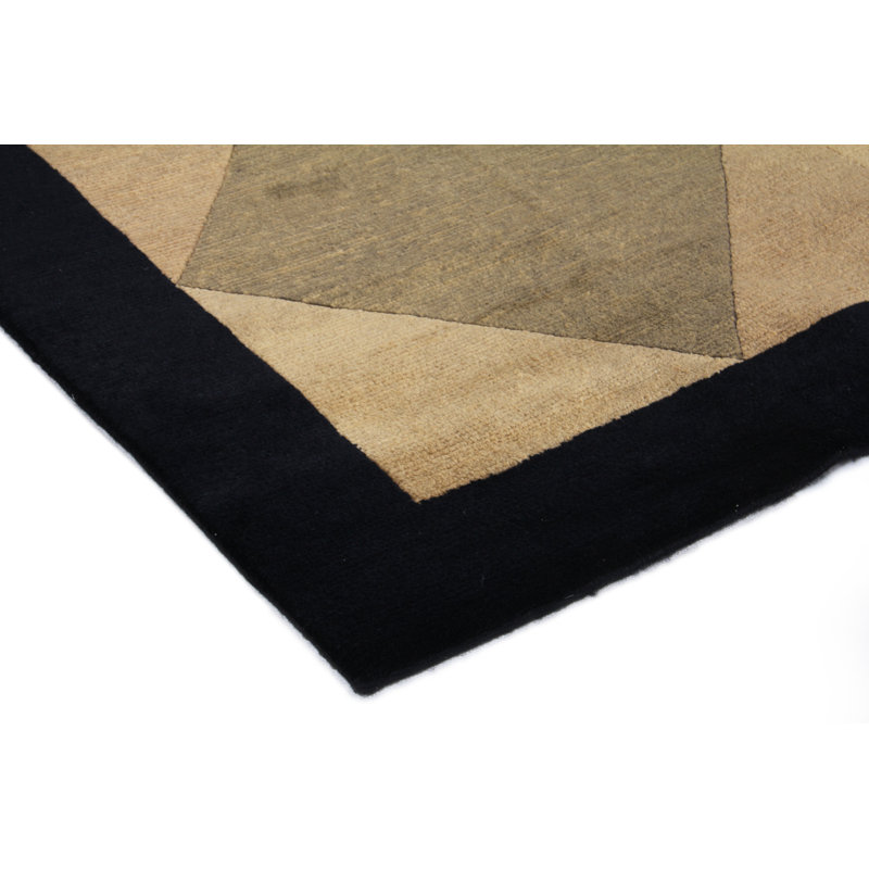 Himalayan handloomed Viscose Black Area Rug