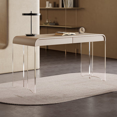 Bureau de style crème