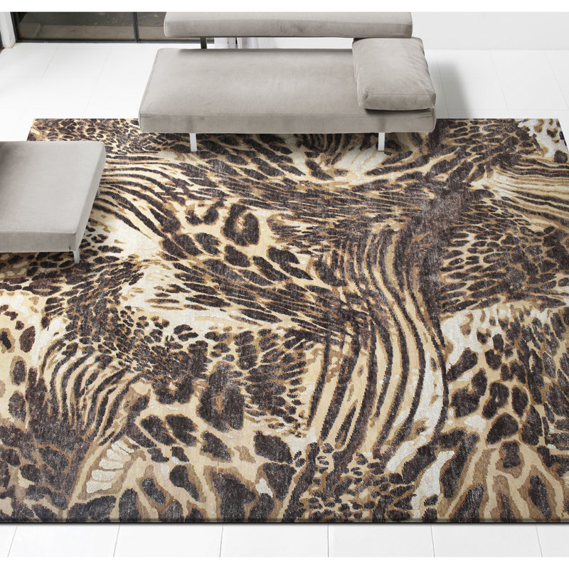 Animal Print Area Rug in White, Rectangle 8' x 10'