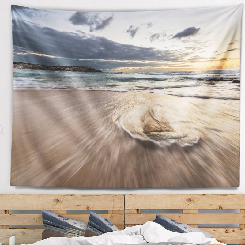 Tapisserie Seashore Morning avec surf ludique et ciel agréable, H 50 po x l 60 po