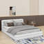 Grand lit plateforme tapissier-430992533