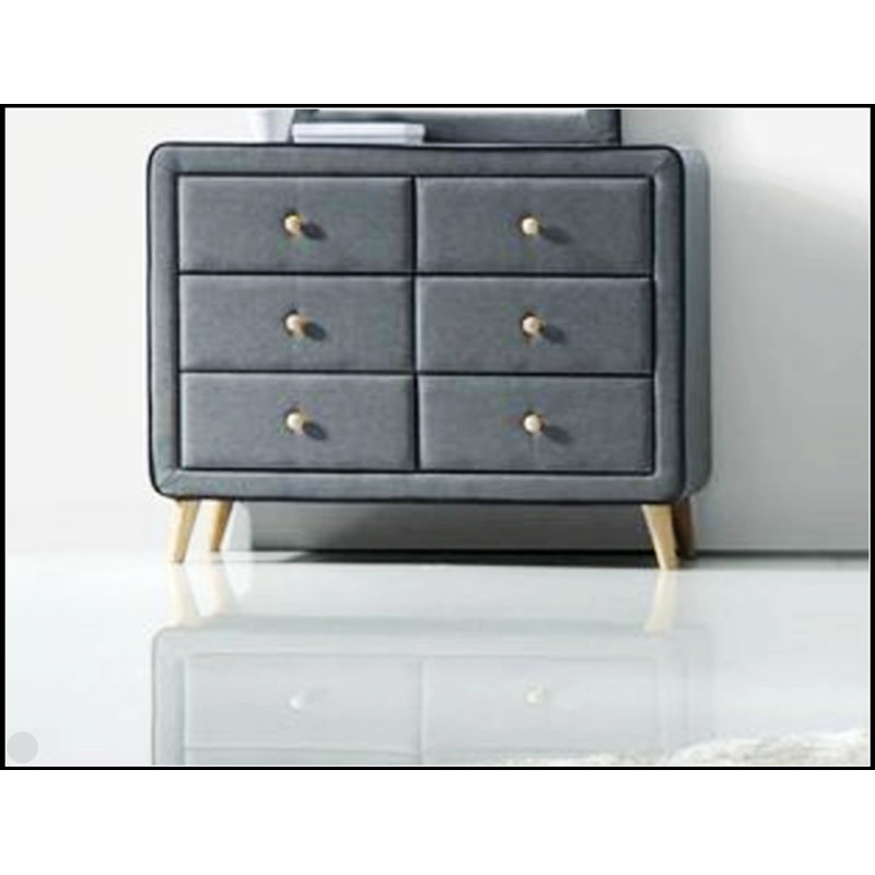 Commode en tissu gris clair Valda avec six tiroirs spacieux et un design moderne pour les chambres contemporaines