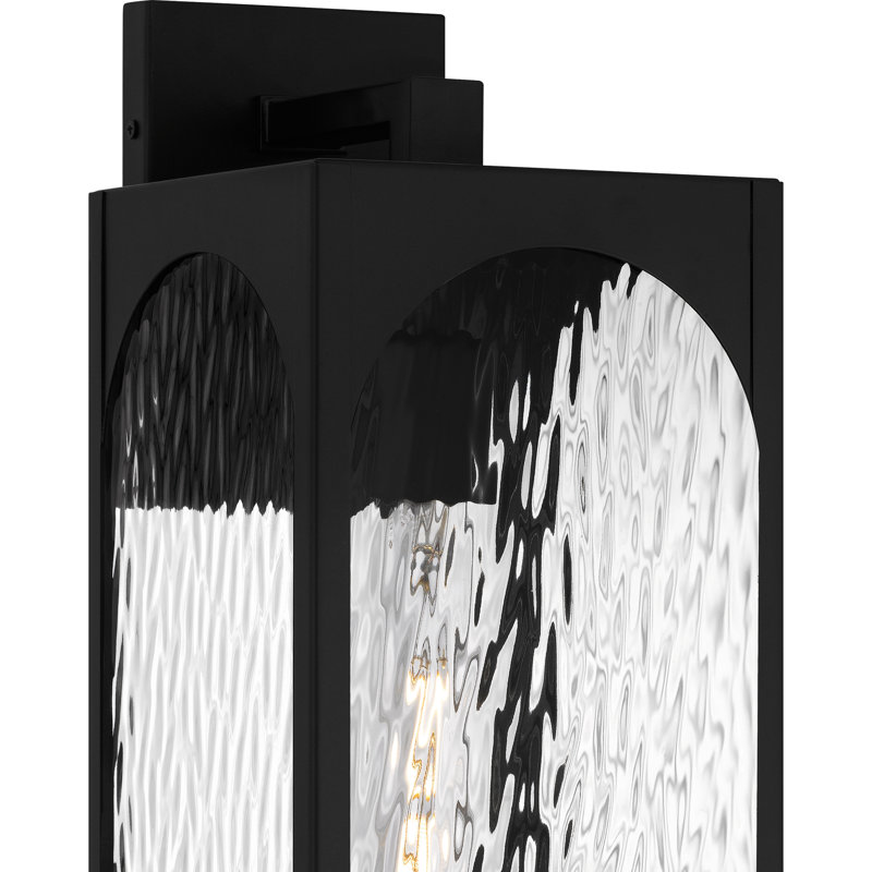 Lanterne murale d'extérieur Dallington, H 19,75 po x l 7 po x P 8,5 po