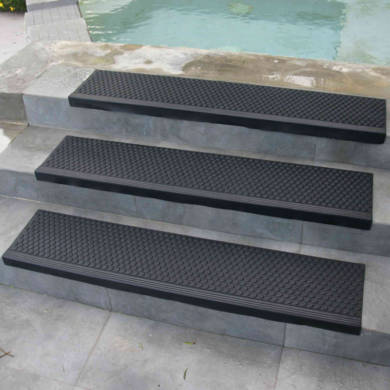 Tapis d'escalier noir en caoutchouc Aubuchon, Rectangulaire 10 po x 36 po