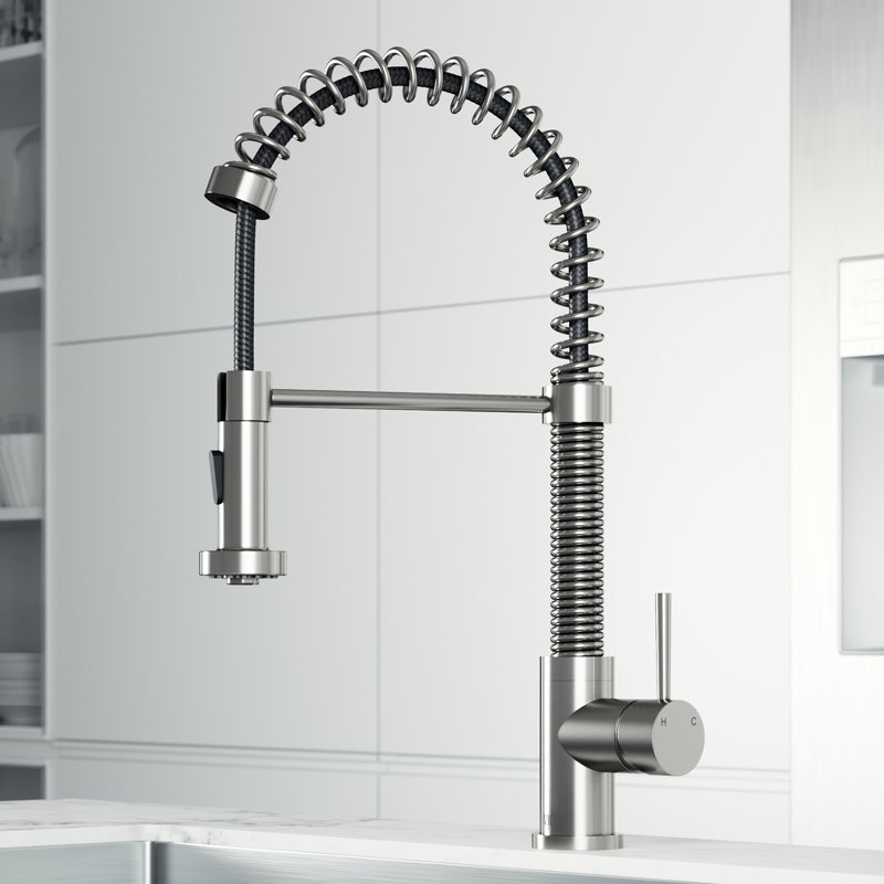 Robinet de cuisine de H 19 po avec pulvérisateur rétractable à deux fonctions Edison, Sans distributeur de savon