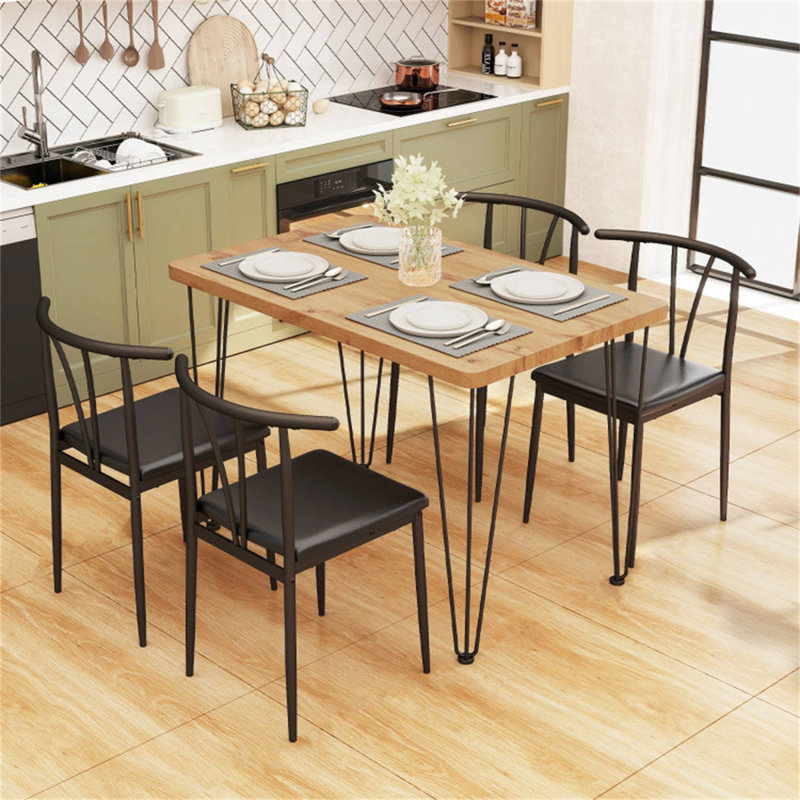 Chêne rustique industriel - 43 x 27,5 x 30 pouces - Panneau de fibres à densité moyenne et cuir synthétique - 5 pièces - Ensemble de table de salle à manger - Chêne rustique et noir - avec 4 chaises en cuir synthétique