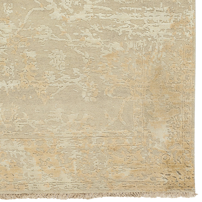 Jain Oriental Area Rug in Ivory, Rectangle 8' x 10'