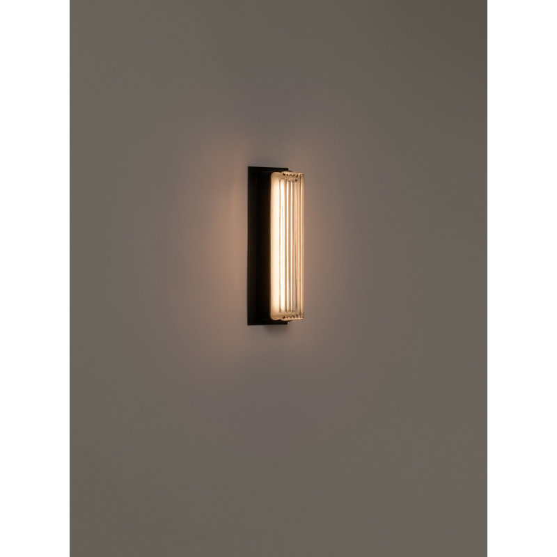 Estadio Singular, Texturized Black