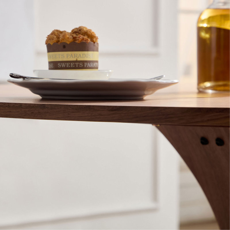 Table de salle à manger Finkel, Noyer