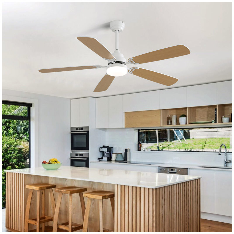 Ventilateur de plafond 52 pouces avec lumière à DEL à intensité variable, 6 vitesses, 5 pales, moteur à courant continu pour l'intérieur