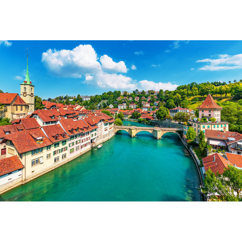 Vue estivale de Bern - photographie sur toile tendue, H 8 po x l 12 po