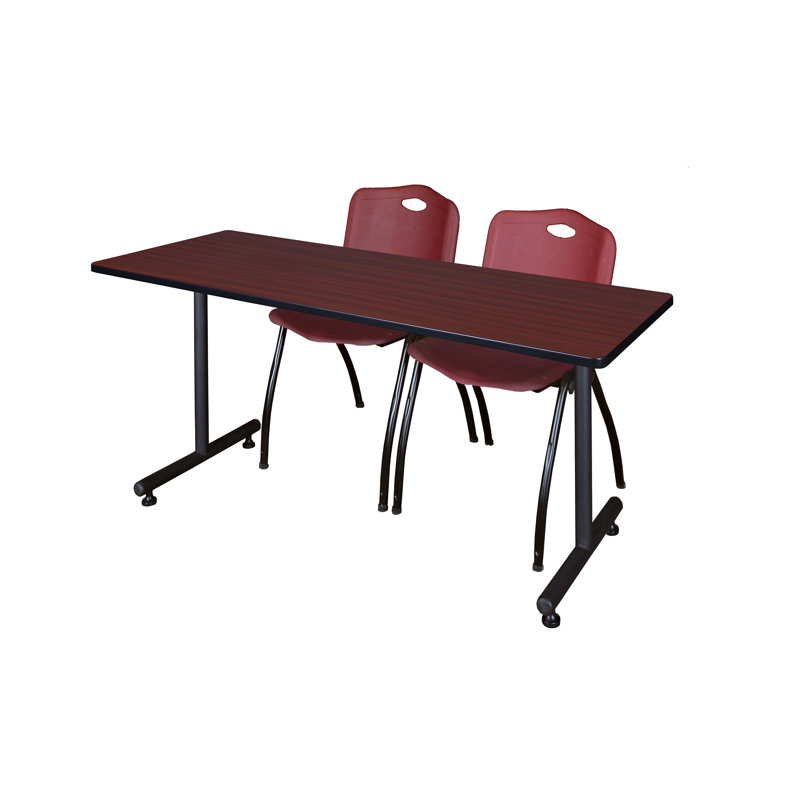 Table de formation en T Nick Nick, chaises empilables 2 M, Bourgogne, Acajou, H 29 po x L 60 po x l 24 po