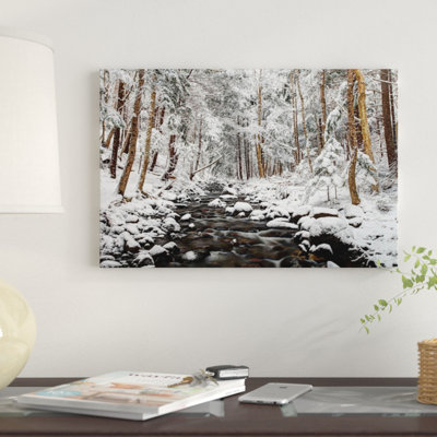 «Stream in Winter, Nova Scot, Canada - Horizontal» par Scott Leslie - reproduction de photo sur toile tendue