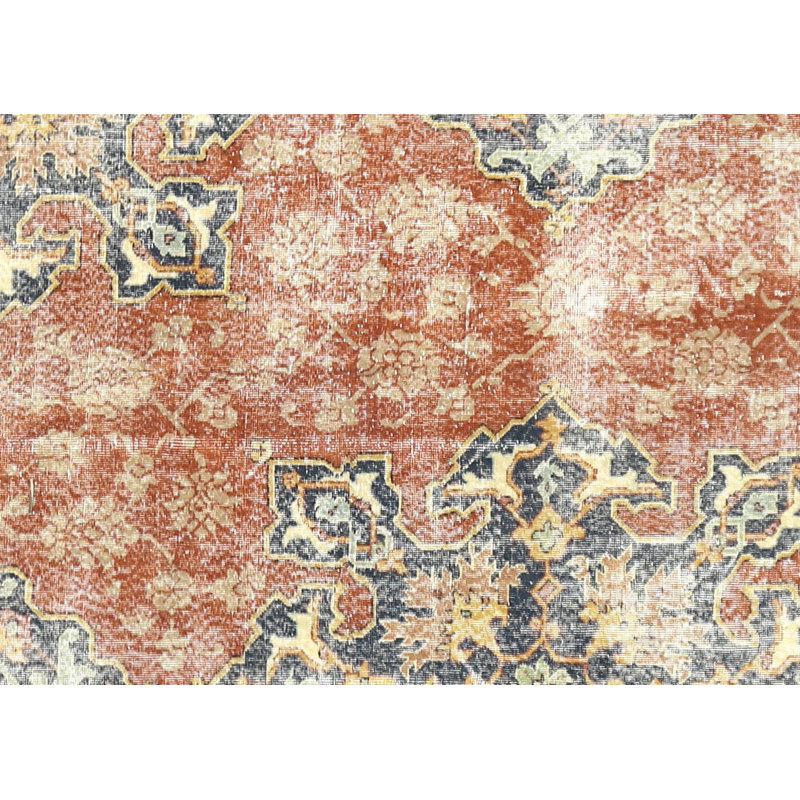 Tapis de couloir unique en laine noué à la main de style galerie des années 1960 de 7 pi 10 po x 16 pi 7 po en rouge / bleu foncé Gallery
