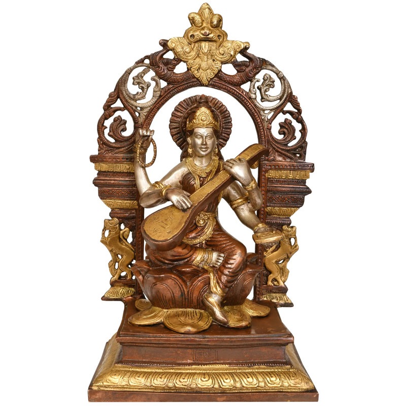 Statue de déesse en laiton fabriquée à la main de 15 po Saraswati jouant le Veena - grande divinité de la connaissance et de la musique indoues, sculpture de lotus à quatre bras, pièce maîtresse décorative pour la maison