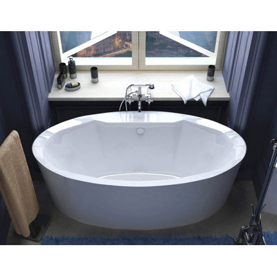 Salina 67.18'' x 33.43'' Soaking Bathtub