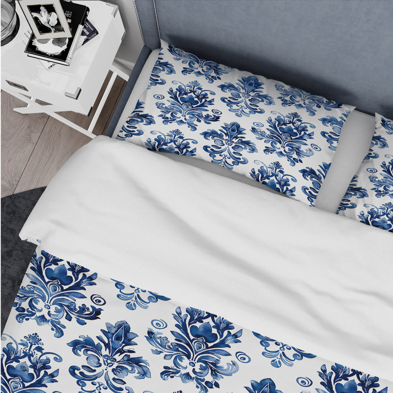 Blue White Timeless Damask Glamour Art III - Transitional Duvet Cover Set, King Duvet Cover + 2 King Shams