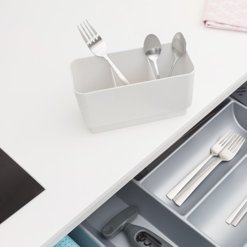 Égouttoir à vaisselle compact en aluminium pour évier Brabantia, Gris clair