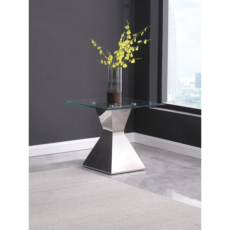 Table de bout en acier inoxydable Shirlene