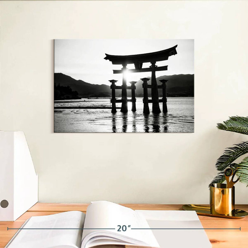 Nicci Miyajima Torii, H 8 po x l 12 po
