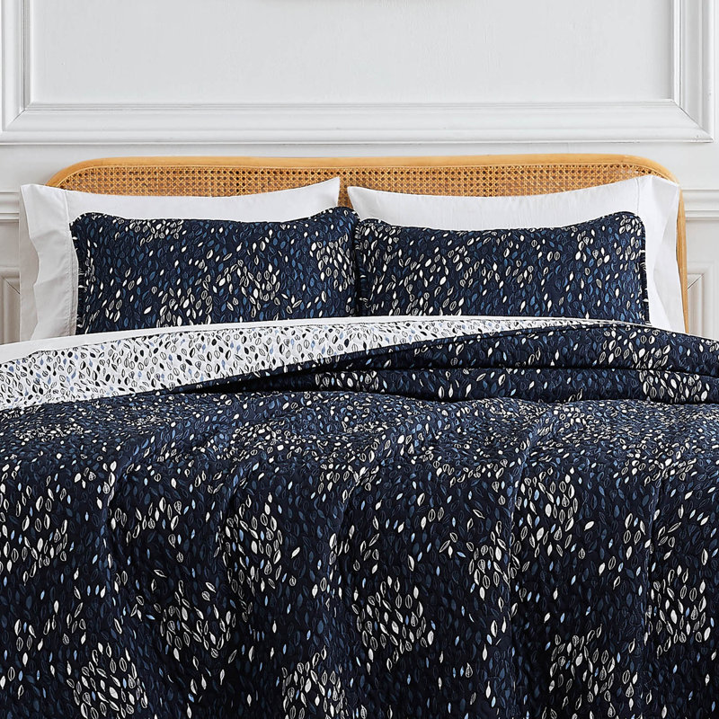 Botanical Leaves Blue Reversible Microfiber Full/Queen Quilt Set