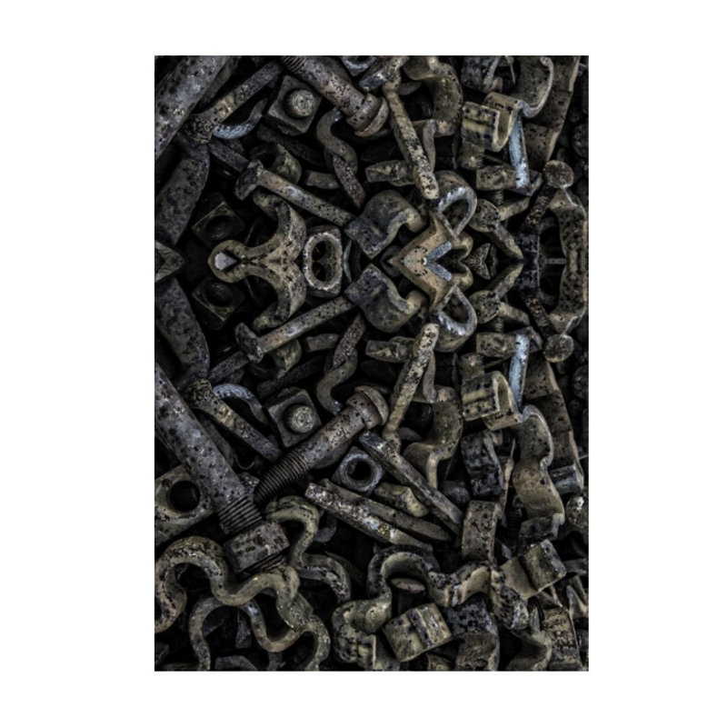 Pièces de rechange II par Mitchell Bloch - photographie sur toile, H 34 po x l 24 po x P 1,5 po, Couche de verre