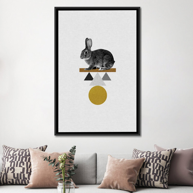 « tribal lapin », impression sur toile, H 48 po x l 32 po x P 1,5 po, Toile avec cadre noir, Pas de tapis