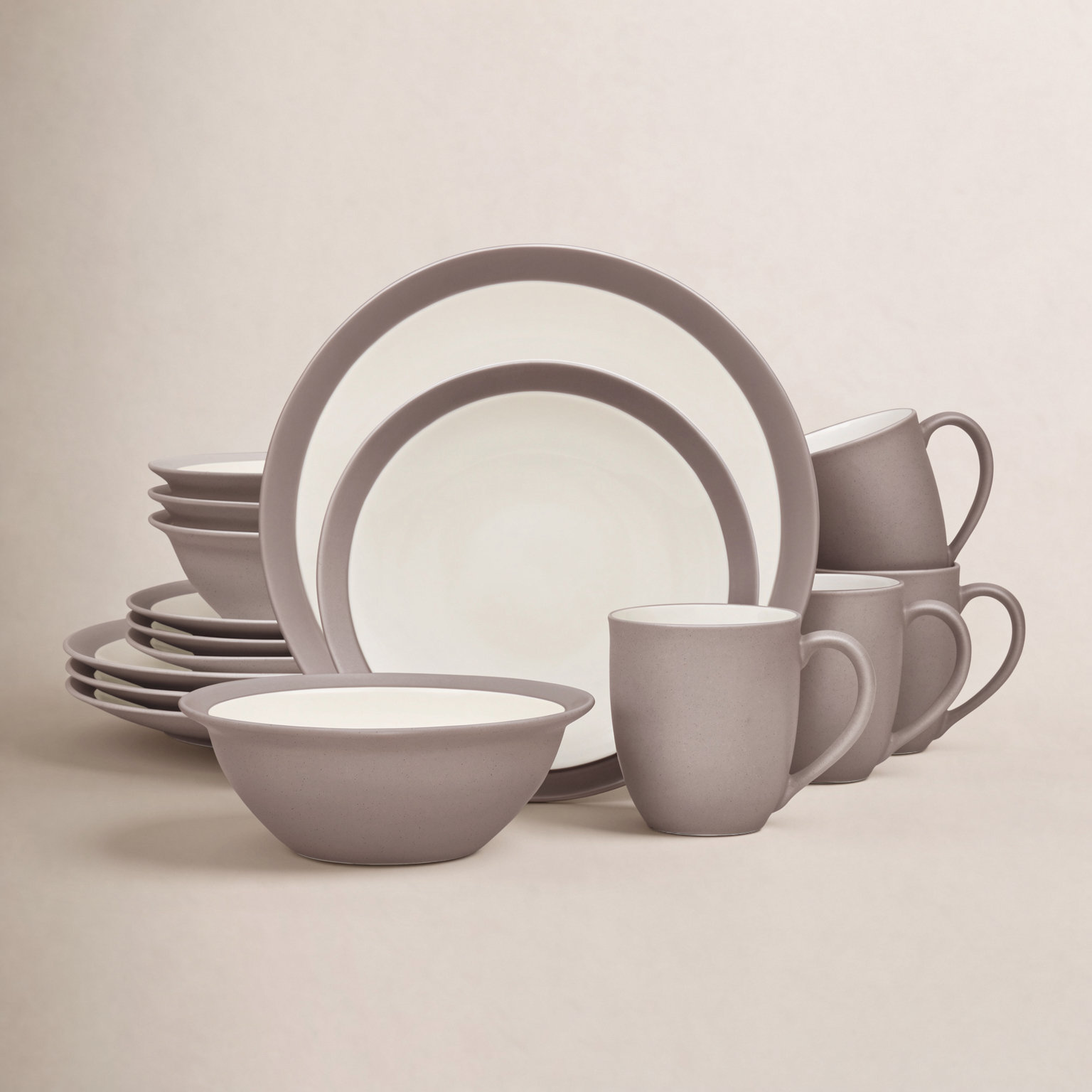 Noritake Colorwave 16-Piece Curve Dinnerware Set, Service for 4, Clay