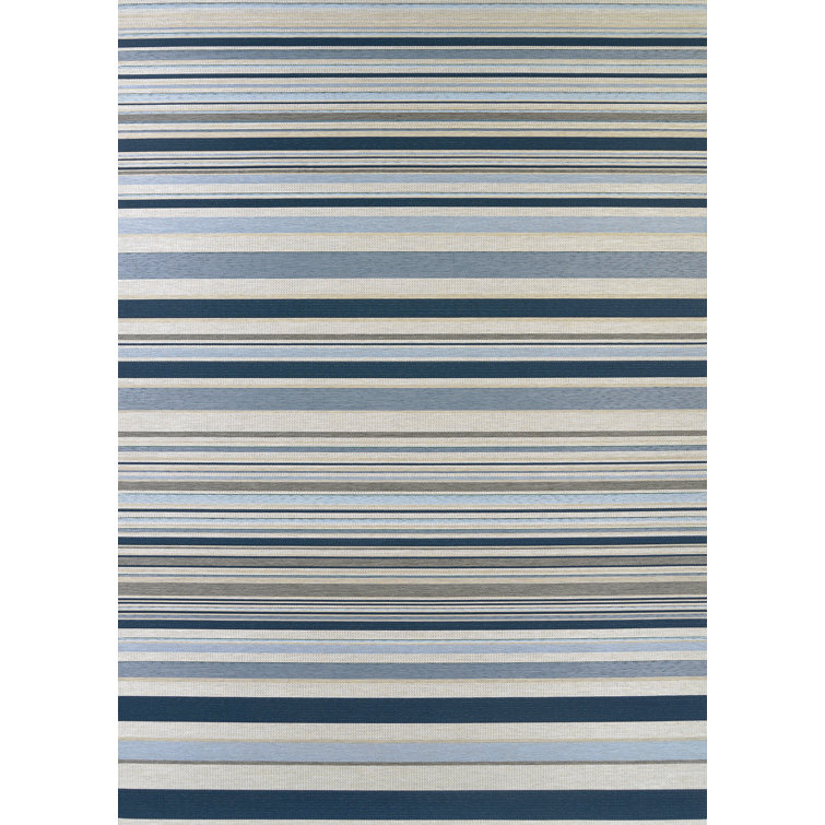 Tapis rayé intérieur / extérieur Latitude Run® Comley