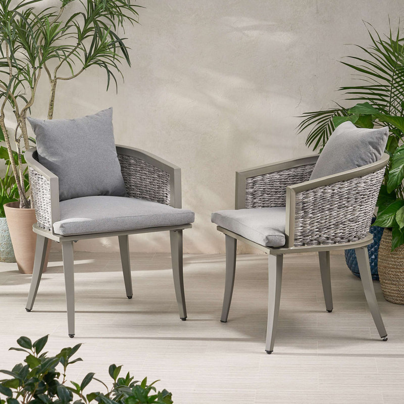 PEBBLE CHAIR