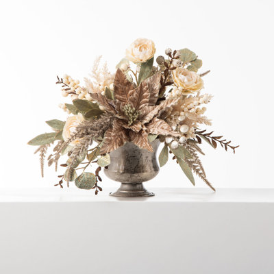 Arrangements floraux de poinsettias en pot