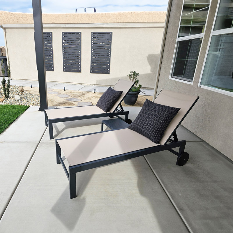 Ensemble de chaises longues inclinables 74,02 po, Beige