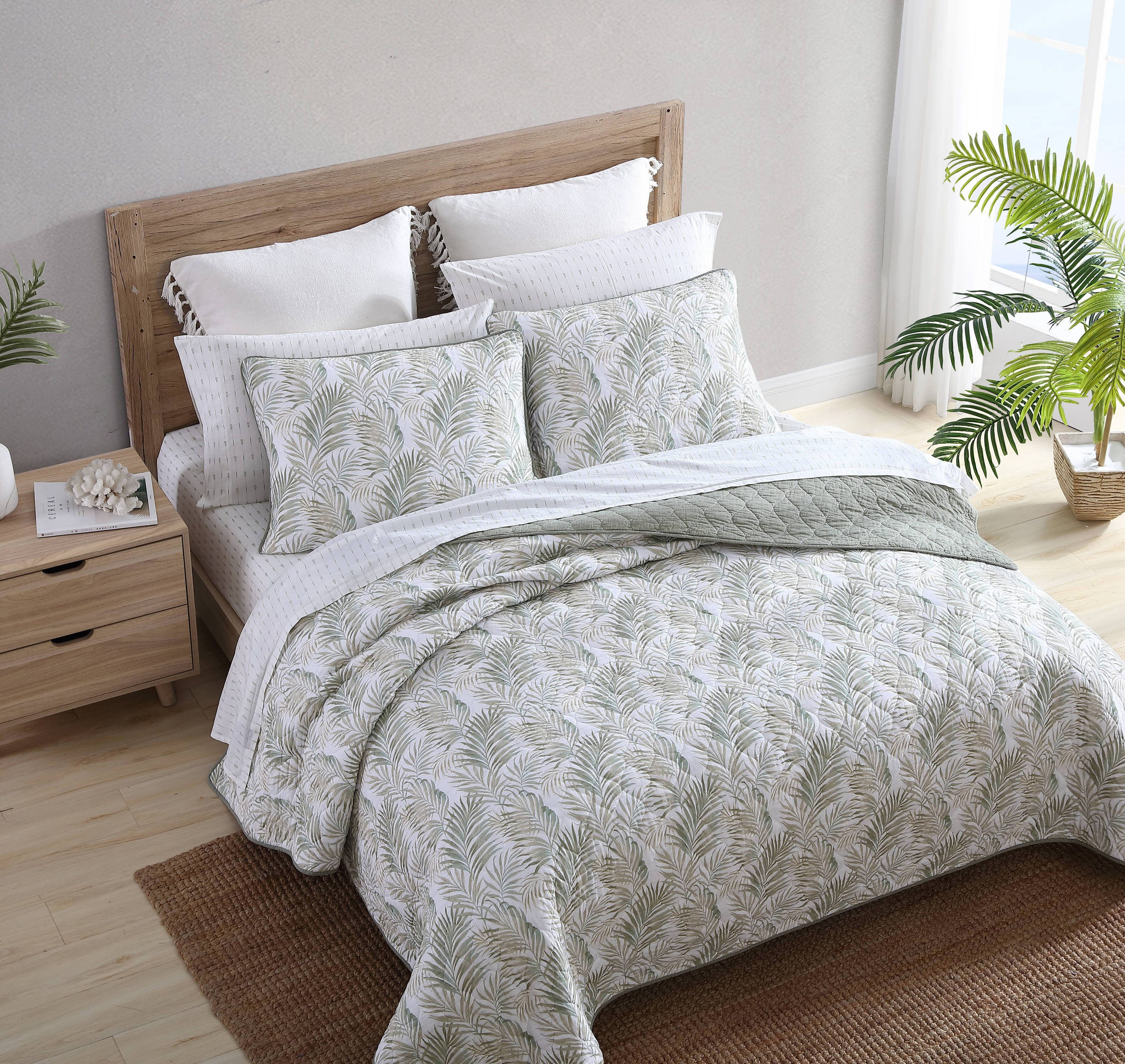 Tommy Bahama Home Tommy Bahama Maui Palm Green Cotton Reversible Quilt ...