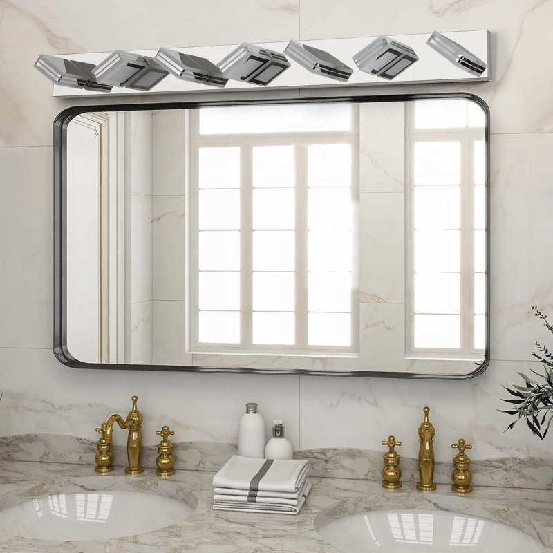 Luminaire pour meuble-lavabo mural 45 po à 7 lumières à DEL 45 po en chrome moderne, H 4,3 po x l 45,7 po x P 4,7 po