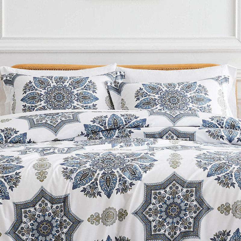 Ensemble d'édredon surdimensionné en microfibre rembourré de duvet synthétique de la collection Infinity par Southshore Fine Linens