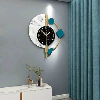 Horloge murale Dakwan