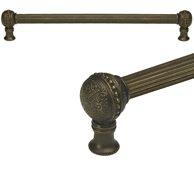 Millennium 12 pouces c. avec tirette centrale de 5/8 po, Laiton antique, 22"