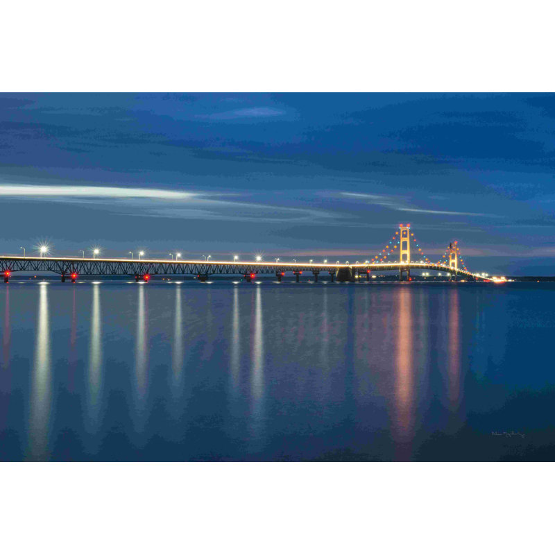 Pont Mackinac, H 32 po x l 48 po