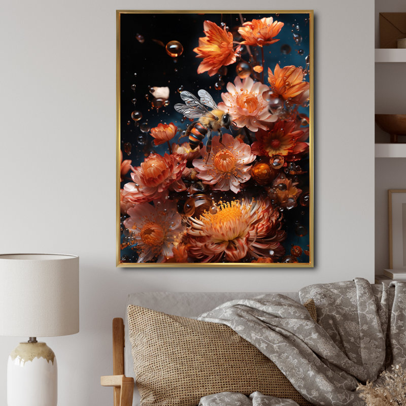 «Colorful Bee III», reproduction d'art sur toile, Cadre flottant doré, H 32 po x l 16 po x P 1 po