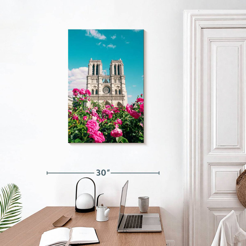 Fleurs de la cathédrale Notre-Dame, H 30 po x l 20 po