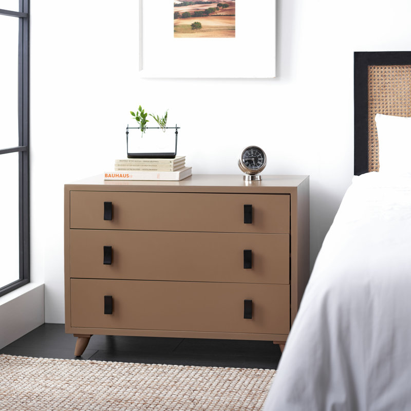 Damanpreet 35.4'' W 3 - Drawer Dresser, Taupe
