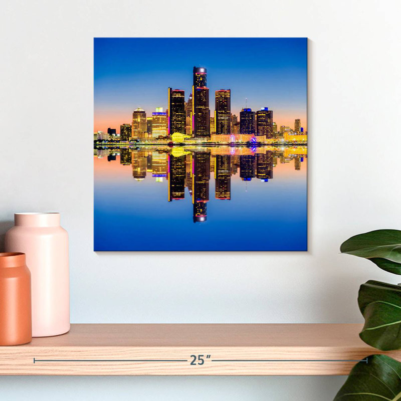 Nicci Detroit Sunset Reflection, H 16 po x l 16 po