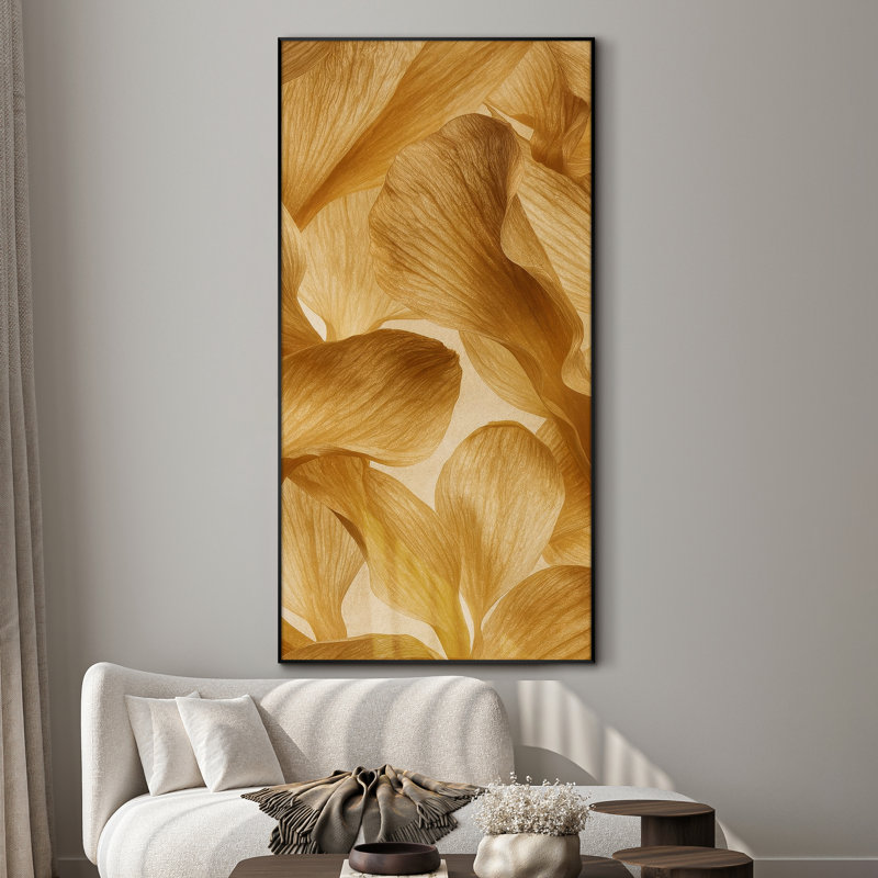 Très grand imprimé abstrait de pétales dorés - chaleureuse décoration d'inspiration botanique moderne pour le salon ou la chambre à coucher, assemblage de cadre requis
