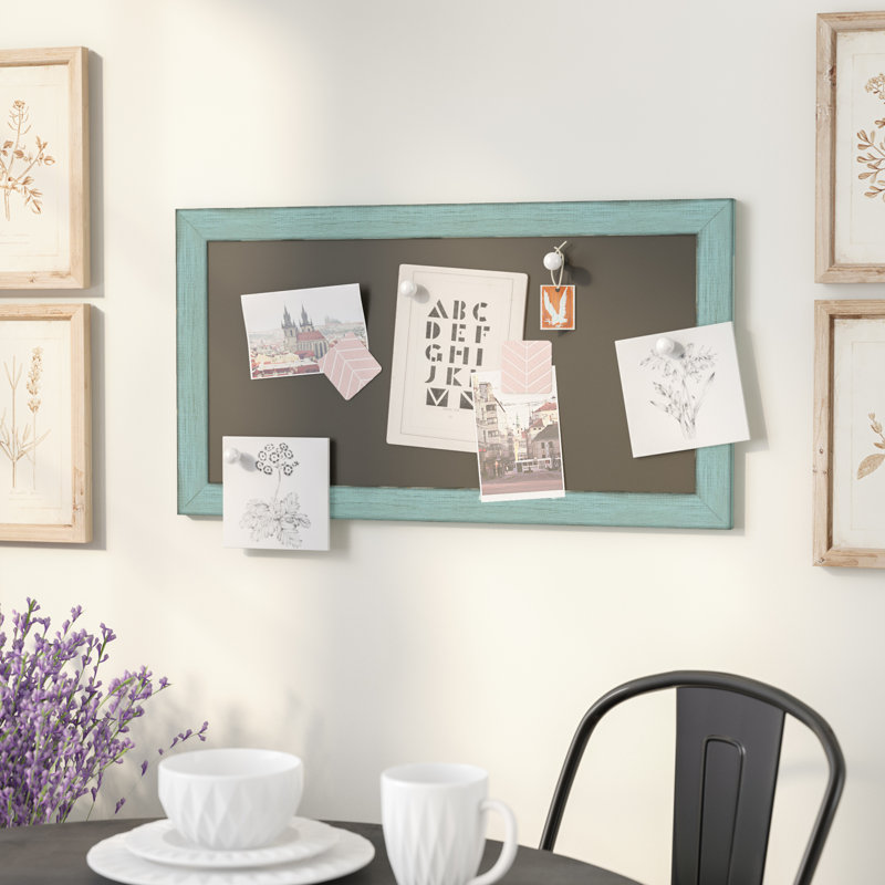 Tableau d'affichage mural magnétique, H 14 po x l 26 po x P 0,75 po