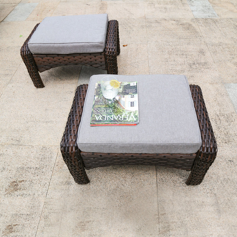 Repose-pieds d'extérieur avec coussin Lolethia