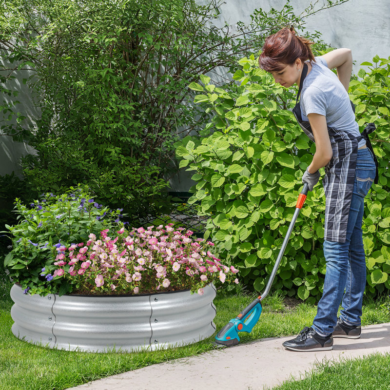 Lit de jardin surélevé en métal 2,5 pi x 2,5 pi Cotilla, Argent