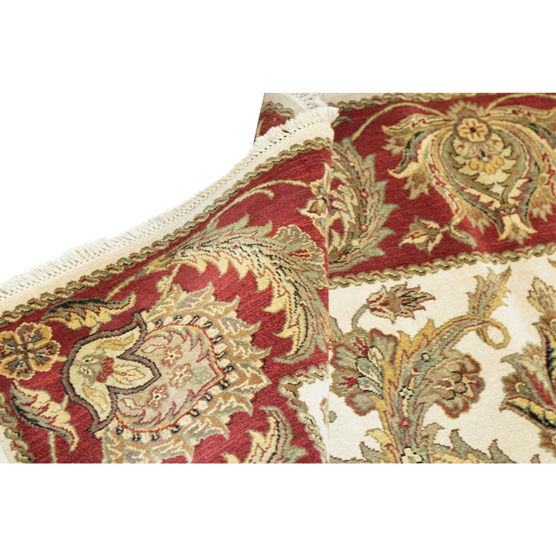 Hand Knotted Wool Area Rug in Ivory And Red