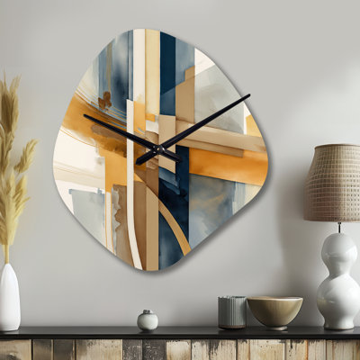 Moderne bleu et or abstrait I - horloge murale asymétrique transitionnelle en métal, impression d'horloge murale bleue