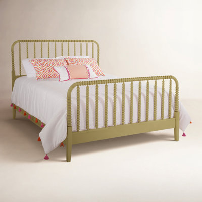Louisa Bed
