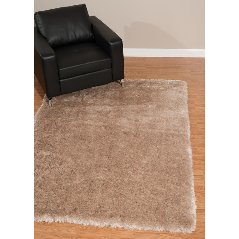 Tapis beige Kristian, Rectangle 2 pi 7 po x 3 pi 11 po